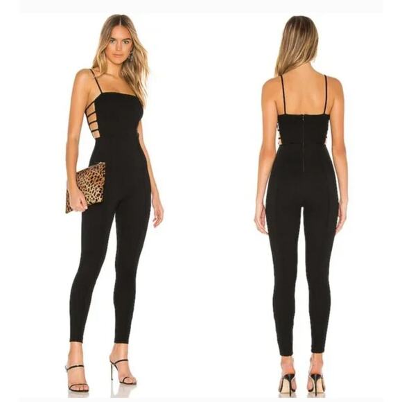 NEW Superdown Jazlyn Trendy Black Side Cut Out Jumpsuit Size Small NWT - Picture 1 of 14